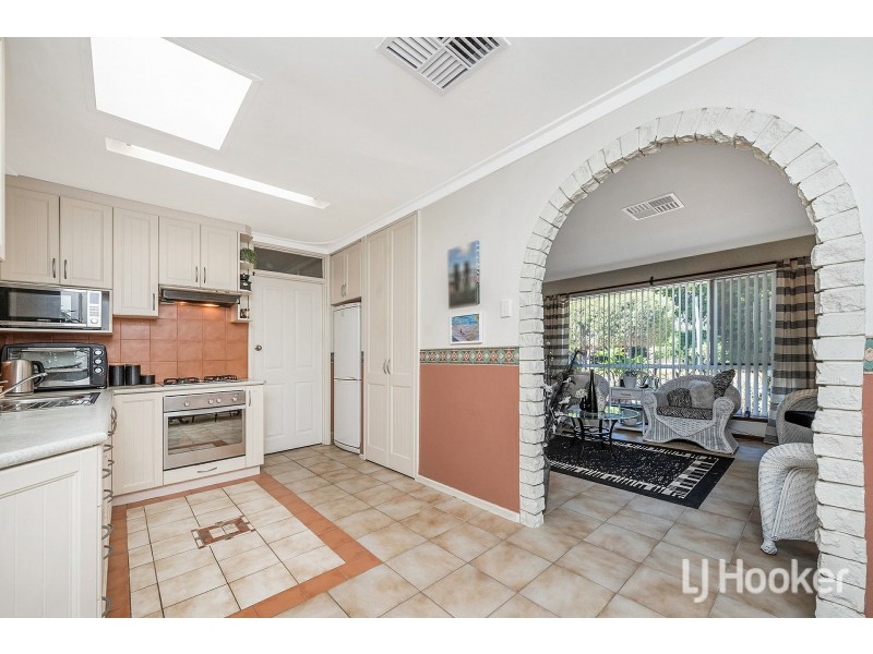 68 Glyndebourne Avenue, Thornlie WA 6108