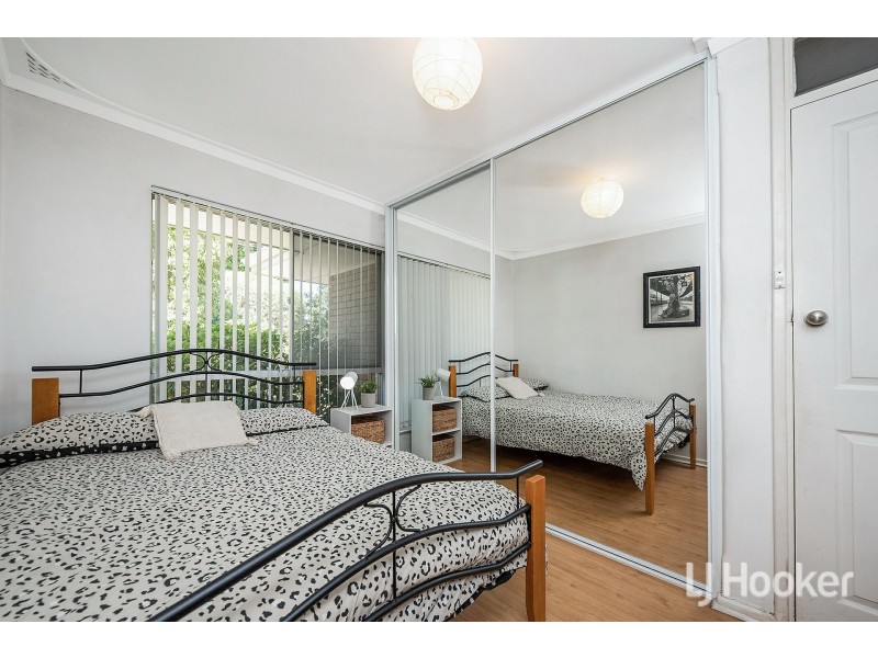 68 Glyndebourne Avenue, Thornlie WA 6108
