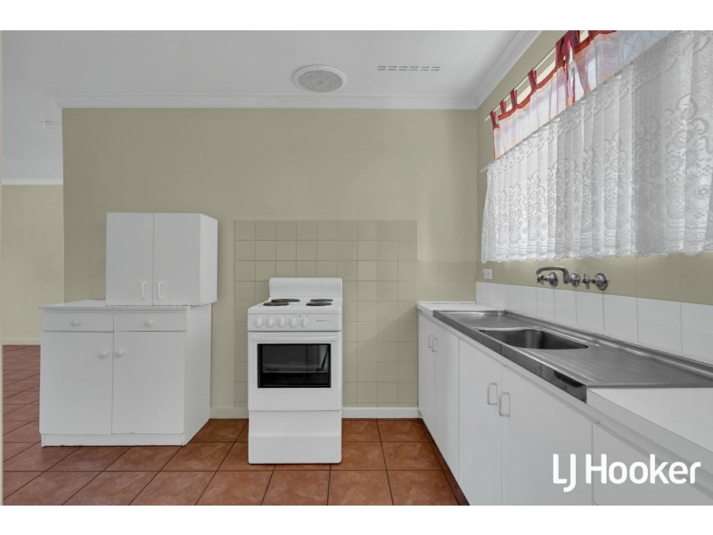 65 Lester Drive, Thornlie WA 6108