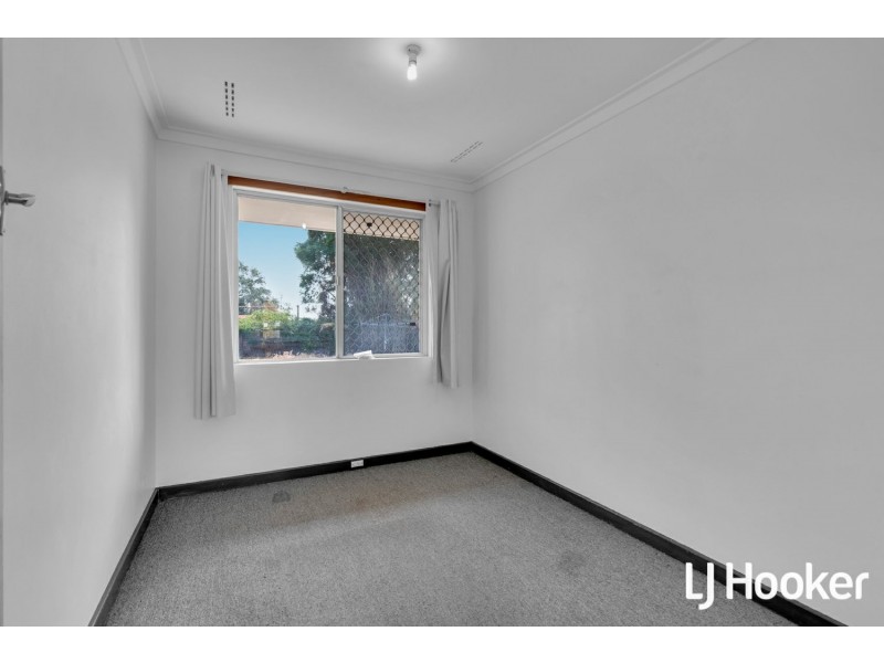 65 Lester Drive, Thornlie WA 6108