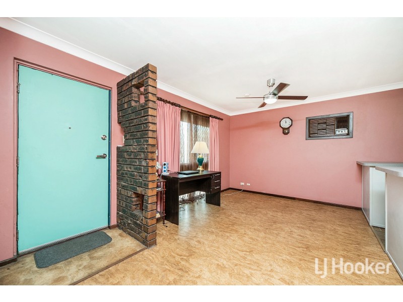 14 Downhill Way, Langford WA 6147