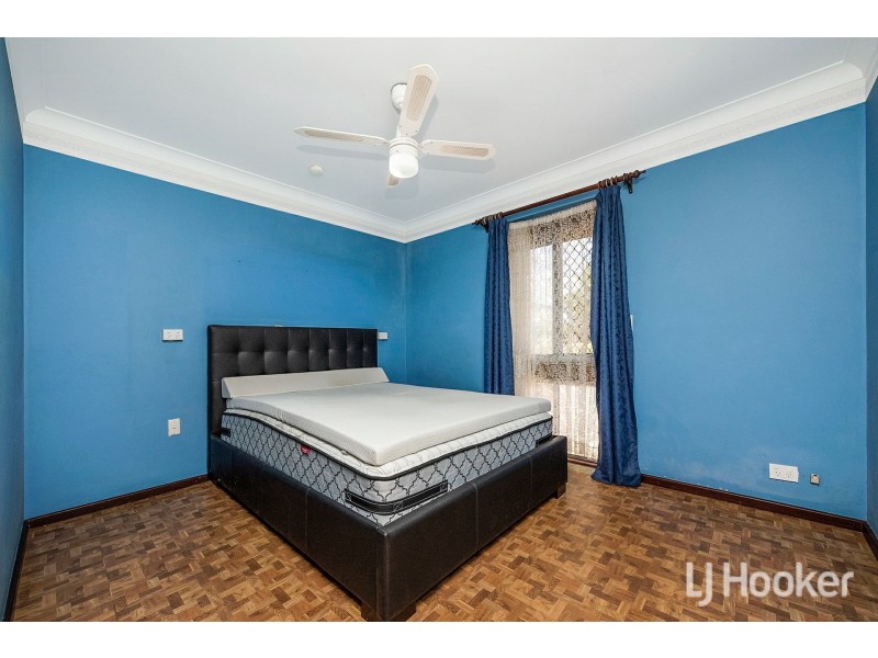 14 Downhill Way, Langford WA 6147