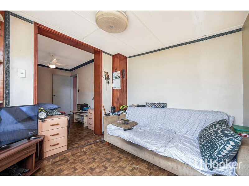 14 Downhill Way, Langford WA 6147