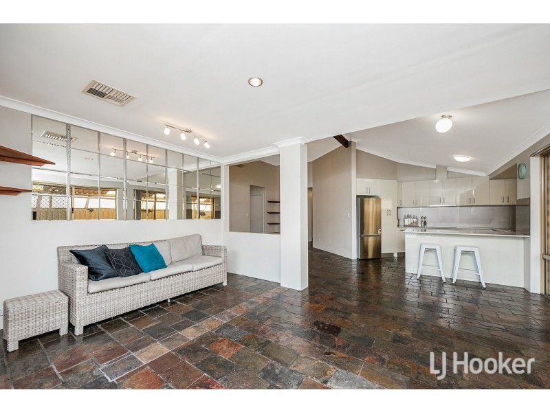 14 Majestic Court, Thornlie WA 6108