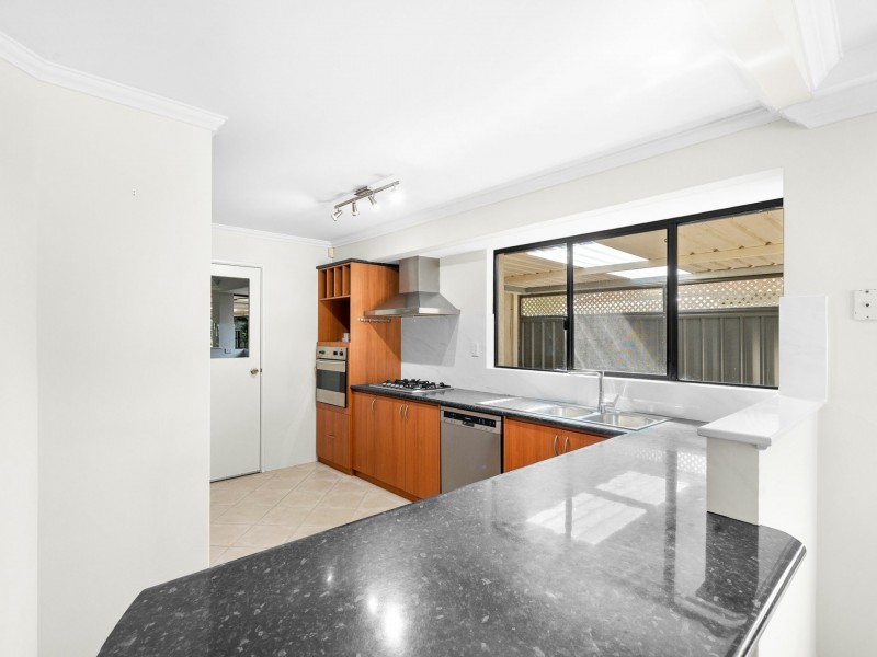 34 Summerlea Avenue, Meadow Springs WA 6210