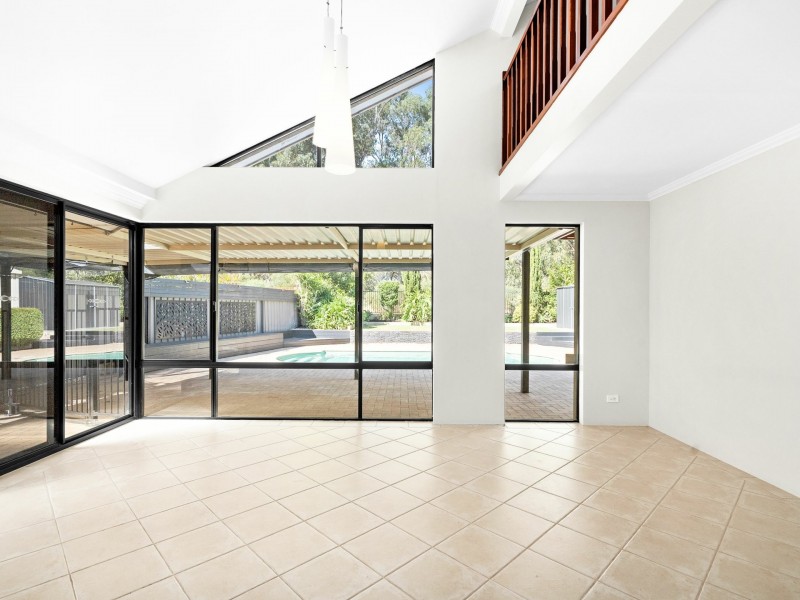 34 Summerlea Avenue, Meadow Springs WA 6210