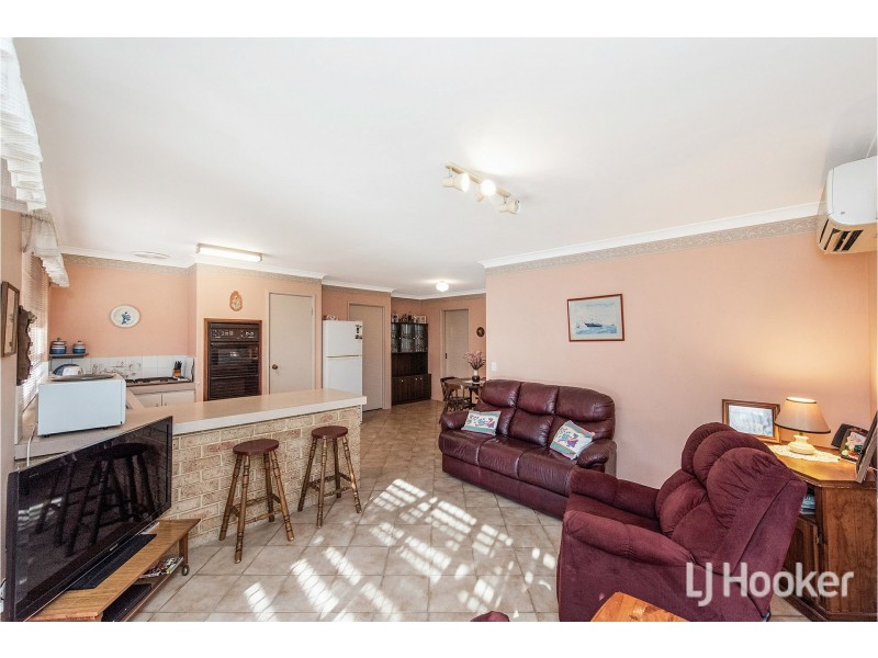 15 Darling Court, Maddington WA 6109