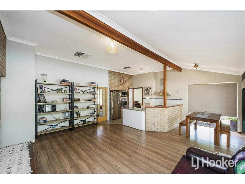 7 Imperial Court, Thornlie WA 6108