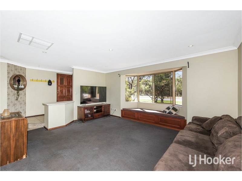 7 Imperial Court, Thornlie WA 6108