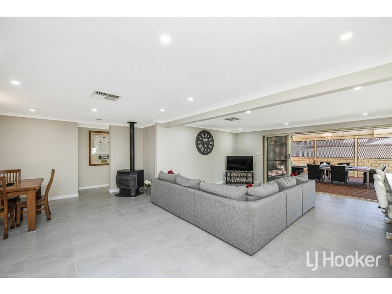42 Wateredge Road, Thornlie WA 6108