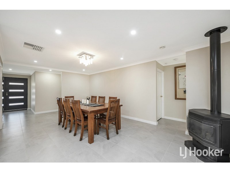 42 Wateredge Road, Thornlie WA 6108