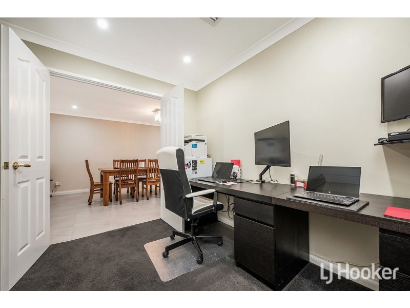 42 Wateredge Road, Thornlie WA 6108