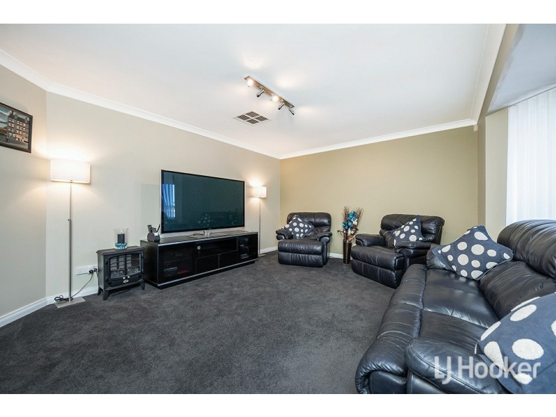 42 Wateredge Road, Thornlie WA 6108