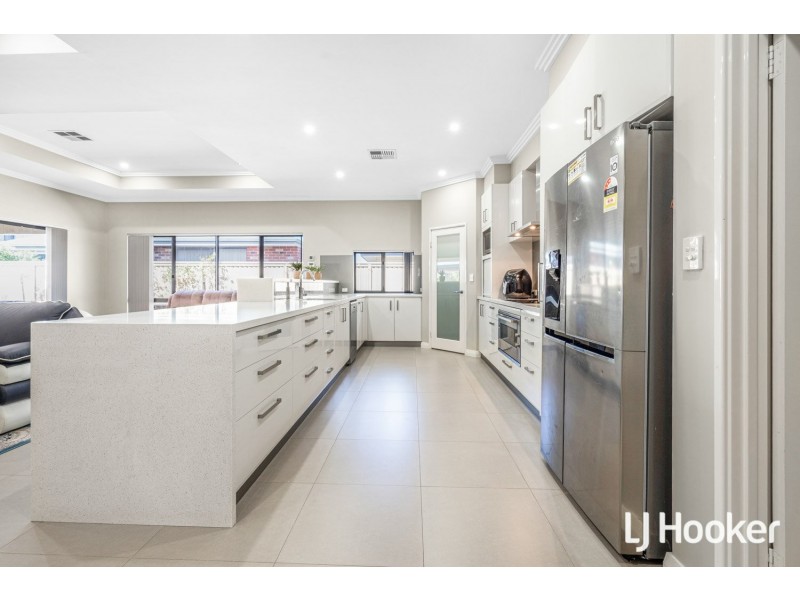 24 Bradstocks Grove, Southern River WA 6110
