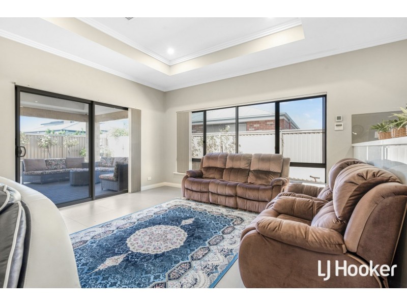 24 Bradstocks Grove, Southern River WA 6110