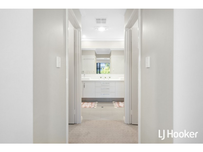 24 Bradstocks Grove, Southern River WA 6110
