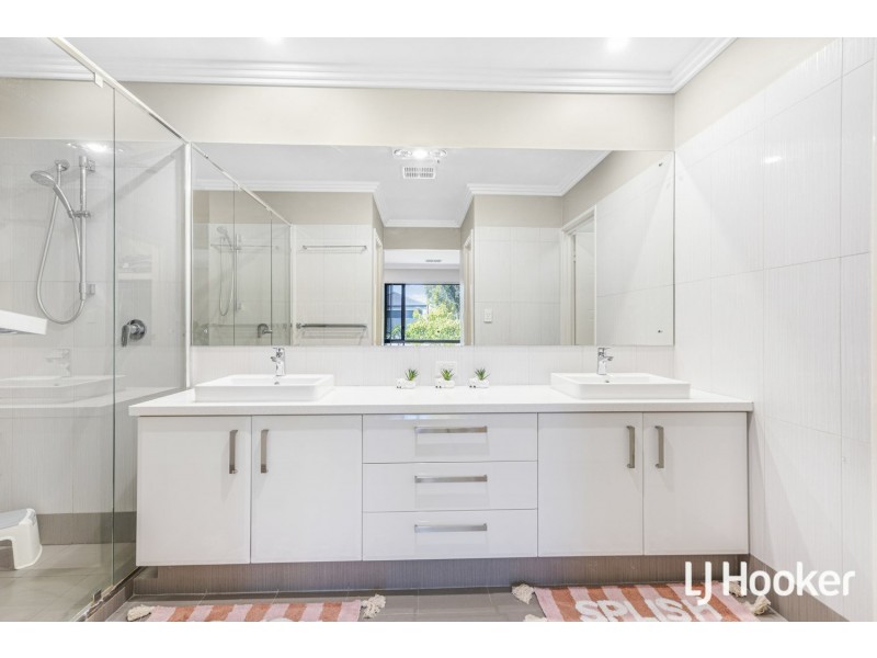 24 Bradstocks Grove, Southern River WA 6110