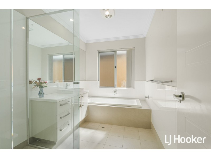 24 Bradstocks Grove, Southern River WA 6110