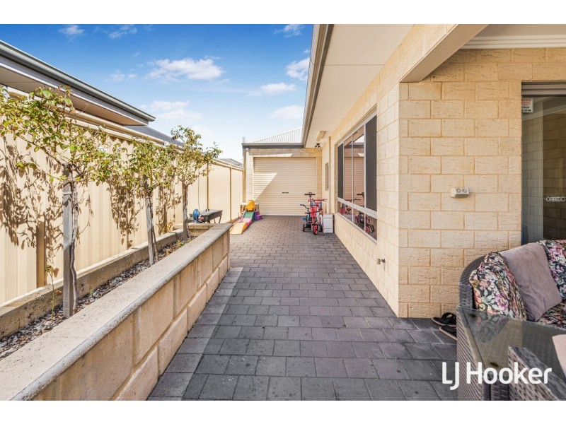 24 Bradstocks Grove, Southern River WA 6110