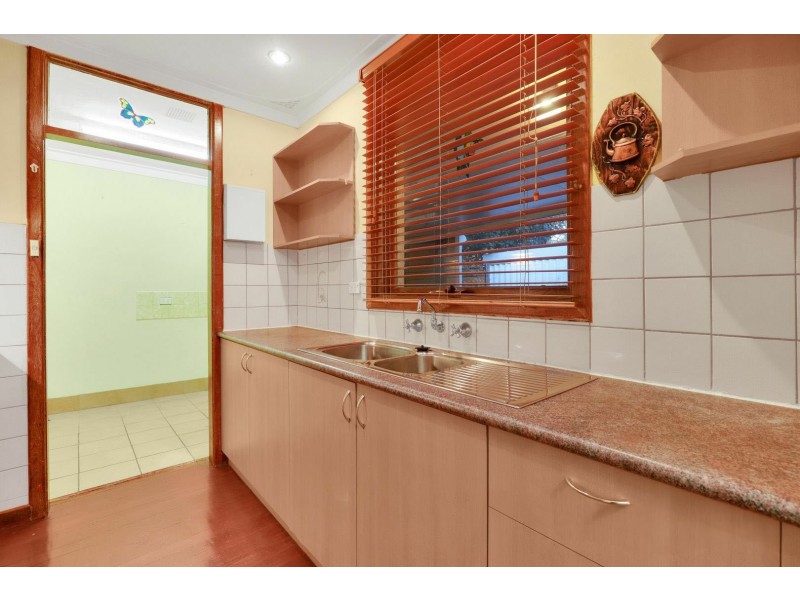 30 Rex Street, Gosnells WA 6110