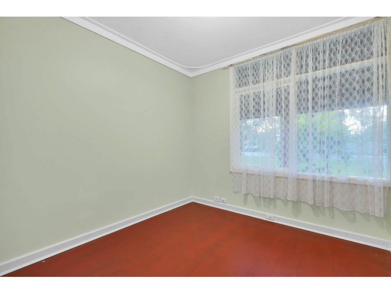 30 Rex Street, Gosnells WA 6110