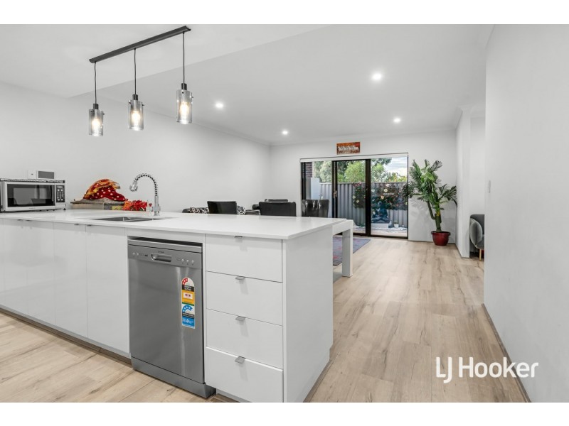 2C Small Street, Beechboro WA 6063
