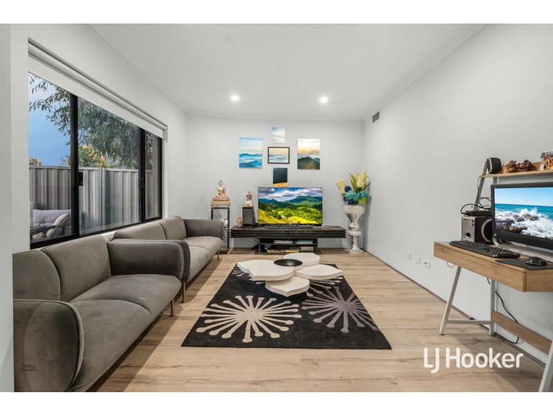 2C Small Street, Beechboro WA 6063