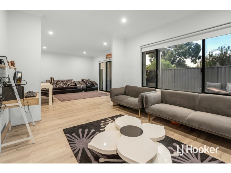 2C Small Street, Beechboro WA 6063