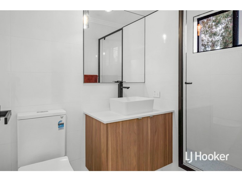 2C Small Street, Beechboro WA 6063