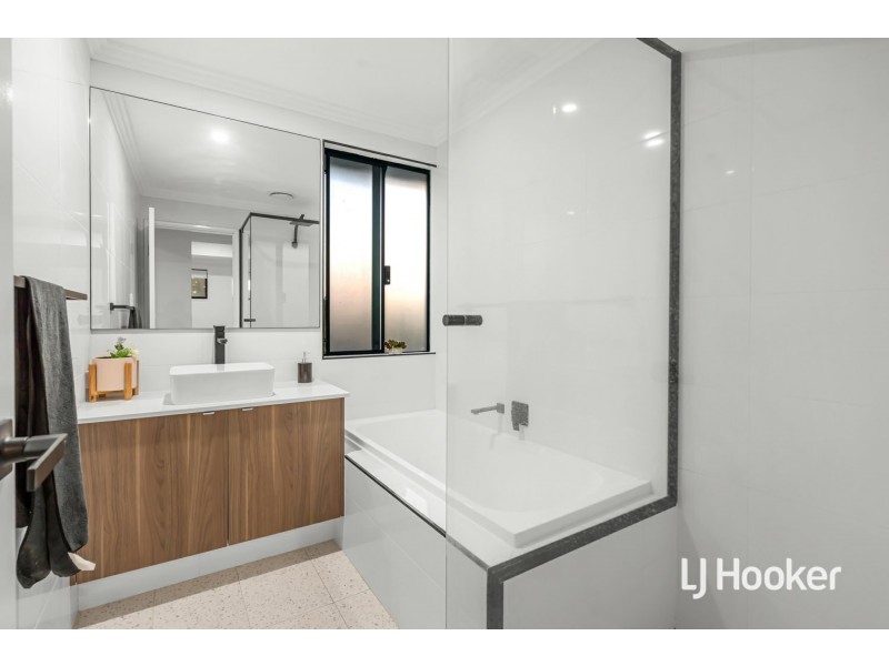 2C Small Street, Beechboro WA 6063