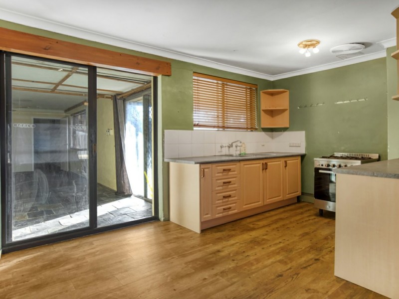 49 Carisbrooke Street, Maddington WA 6109