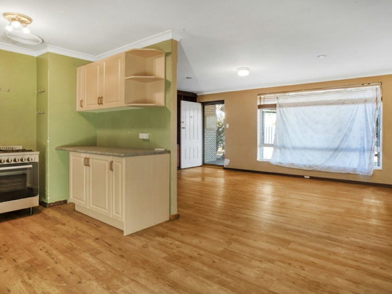 49 Carisbrooke Street, Maddington WA 6109