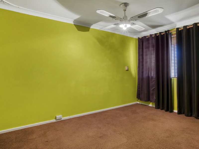 49 Carisbrooke Street, Maddington WA 6109