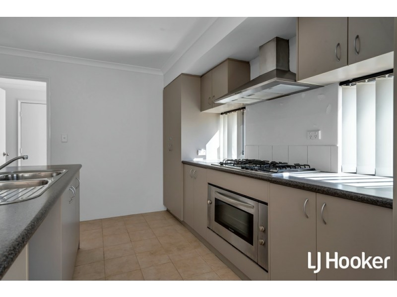 8 Hayfield Road, Southern River WA 6110