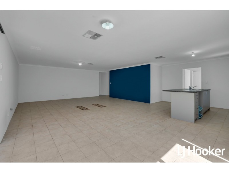 8 Hayfield Road, Southern River WA 6110