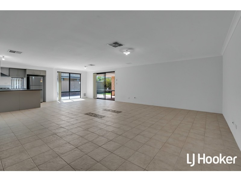 8 Hayfield Road, Southern River WA 6110