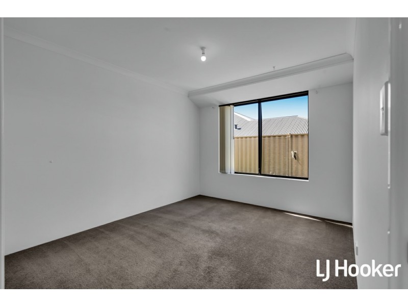 8 Hayfield Road, Southern River WA 6110