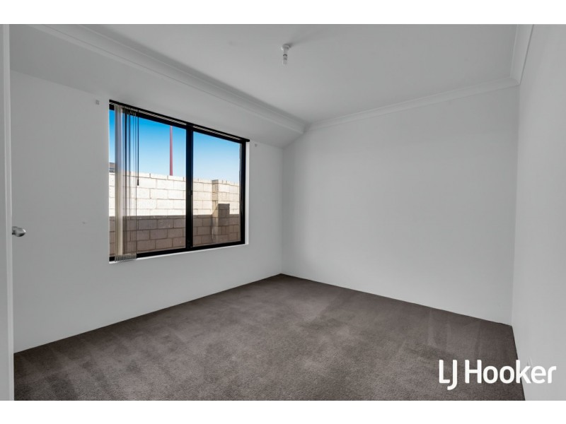 8 Hayfield Road, Southern River WA 6110