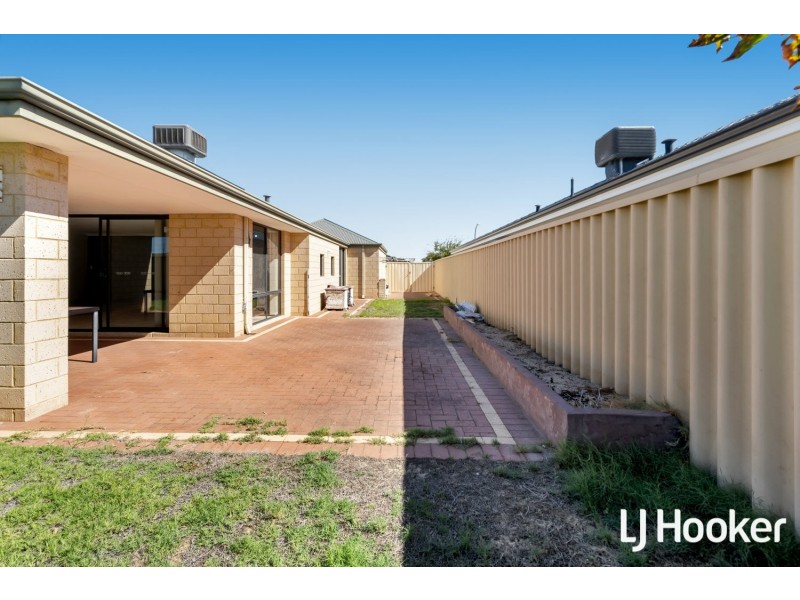 8 Hayfield Road, Southern River WA 6110