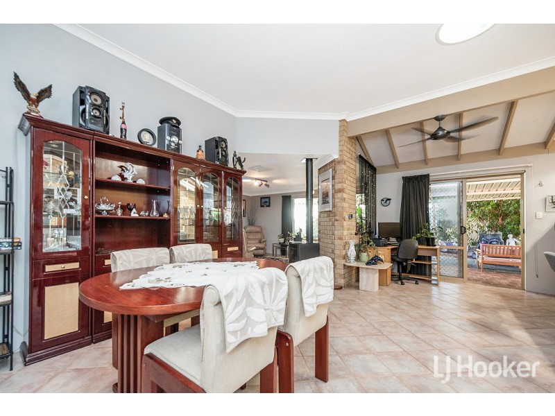 62 Bottlebrush Drive, Thornlie WA 6108