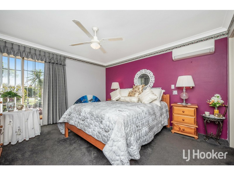 62 Bottlebrush Drive, Thornlie WA 6108