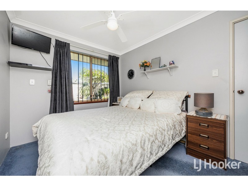 62 Bottlebrush Drive, Thornlie WA 6108