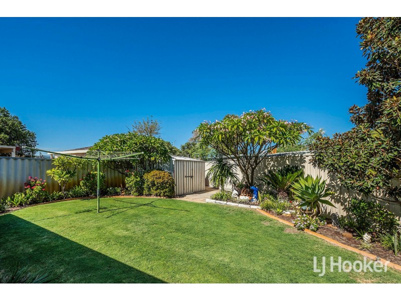 62 Bottlebrush Drive, Thornlie WA 6108