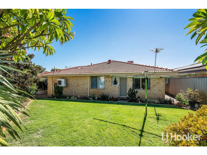 62 Bottlebrush Drive, Thornlie WA 6108