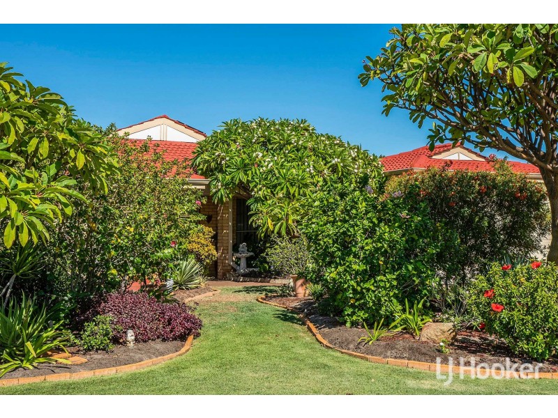 62 Bottlebrush Drive, Thornlie WA 6108