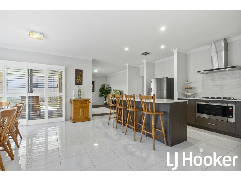 99 Monticello Parkway, Piara Waters WA 6112