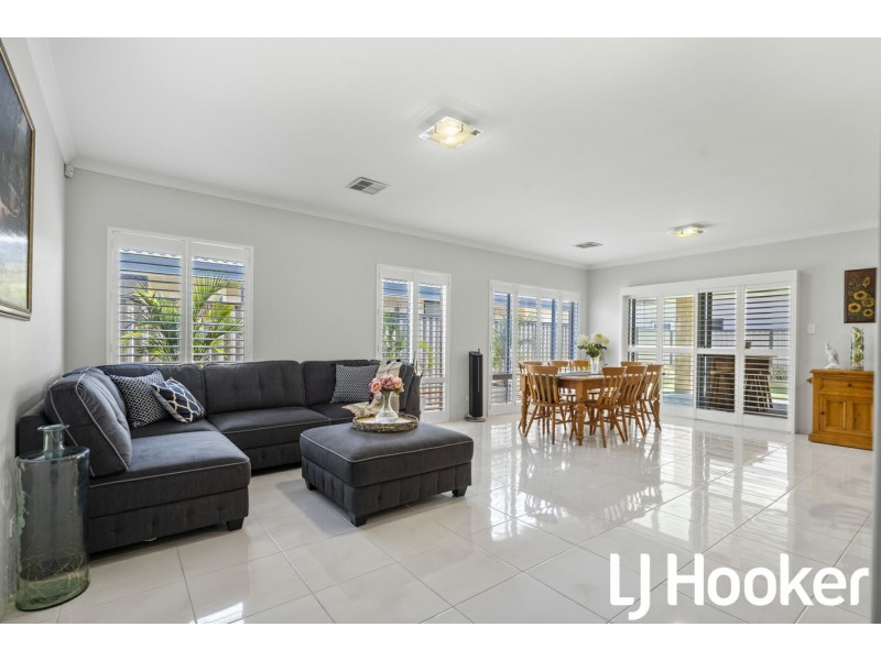 99 Monticello Parkway, Piara Waters WA 6112