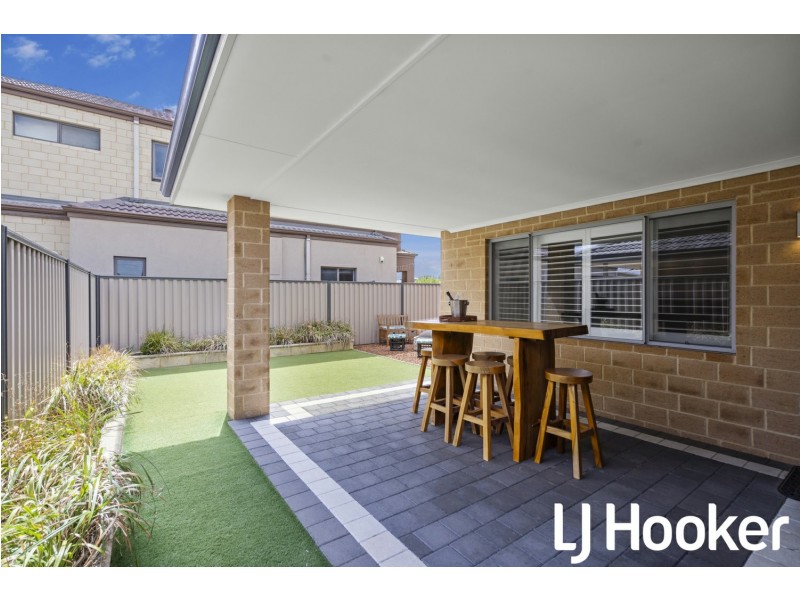 99 Monticello Parkway, Piara Waters WA 6112
