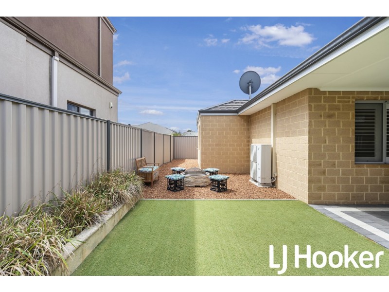 99 Monticello Parkway, Piara Waters WA 6112