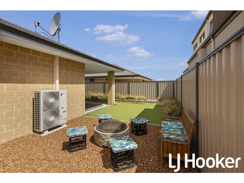 99 Monticello Parkway, Piara Waters WA 6112